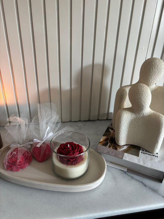 Triple wicked floral candle